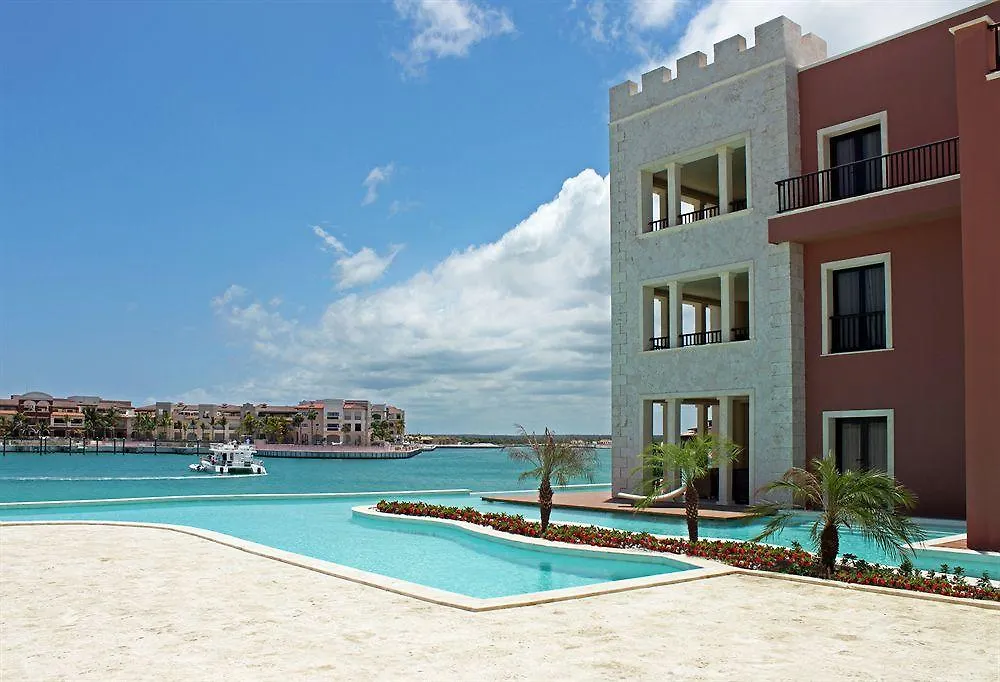 Fishing Lodge Cap Cana Aparthotel